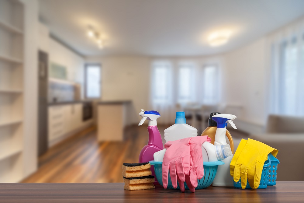 Make It Easy! You Only Need Four Cleaning Products